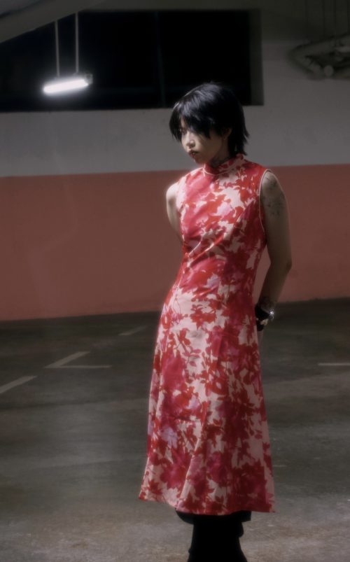 Crimson Petal Harmony - Women Sleeveless Long Qipao